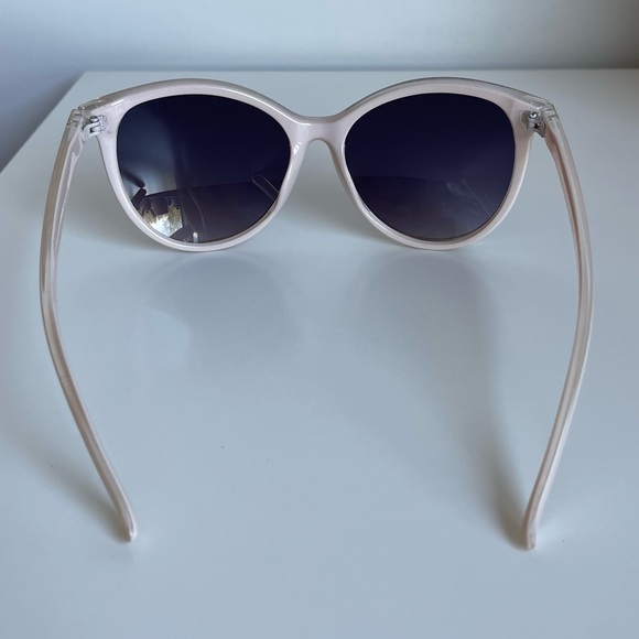 ☀️3/15$ NWOT Forever 21 Light Pink Sunglasses - Picture 5 of 9
